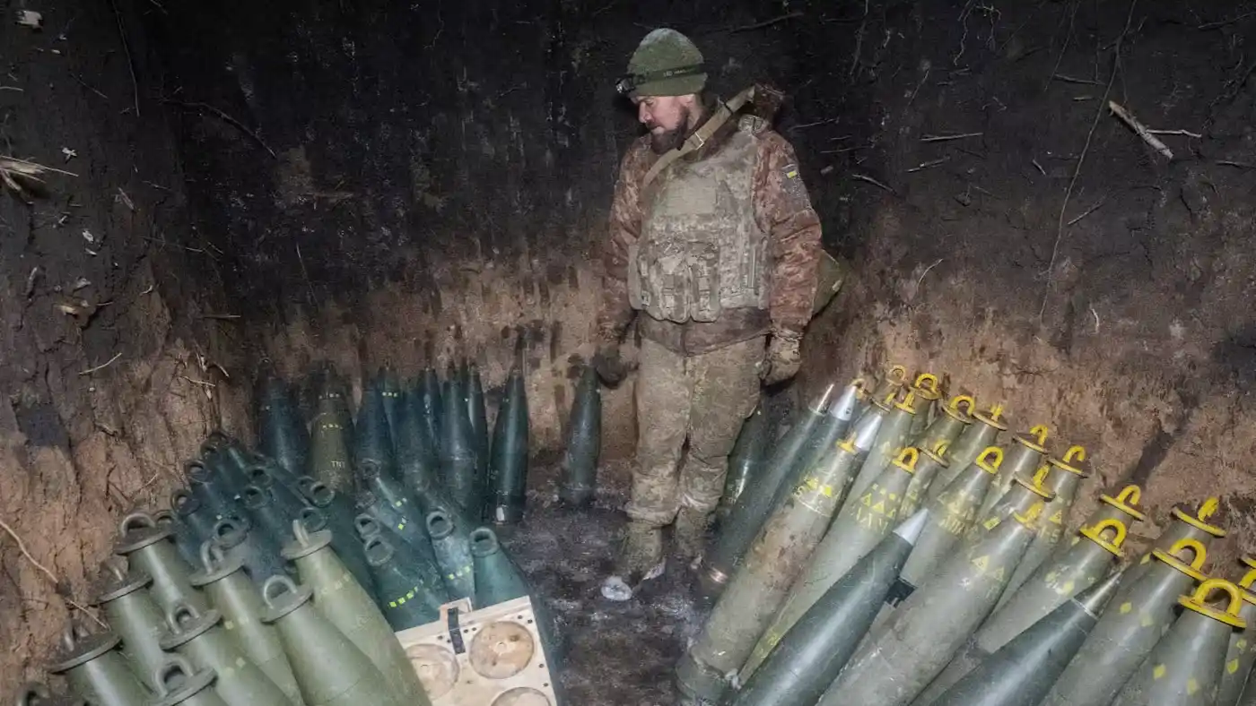 Еврокомиссар по обороне призвал Европу отказаться от «штучных» ракет и открыть арсеналы для Украины
